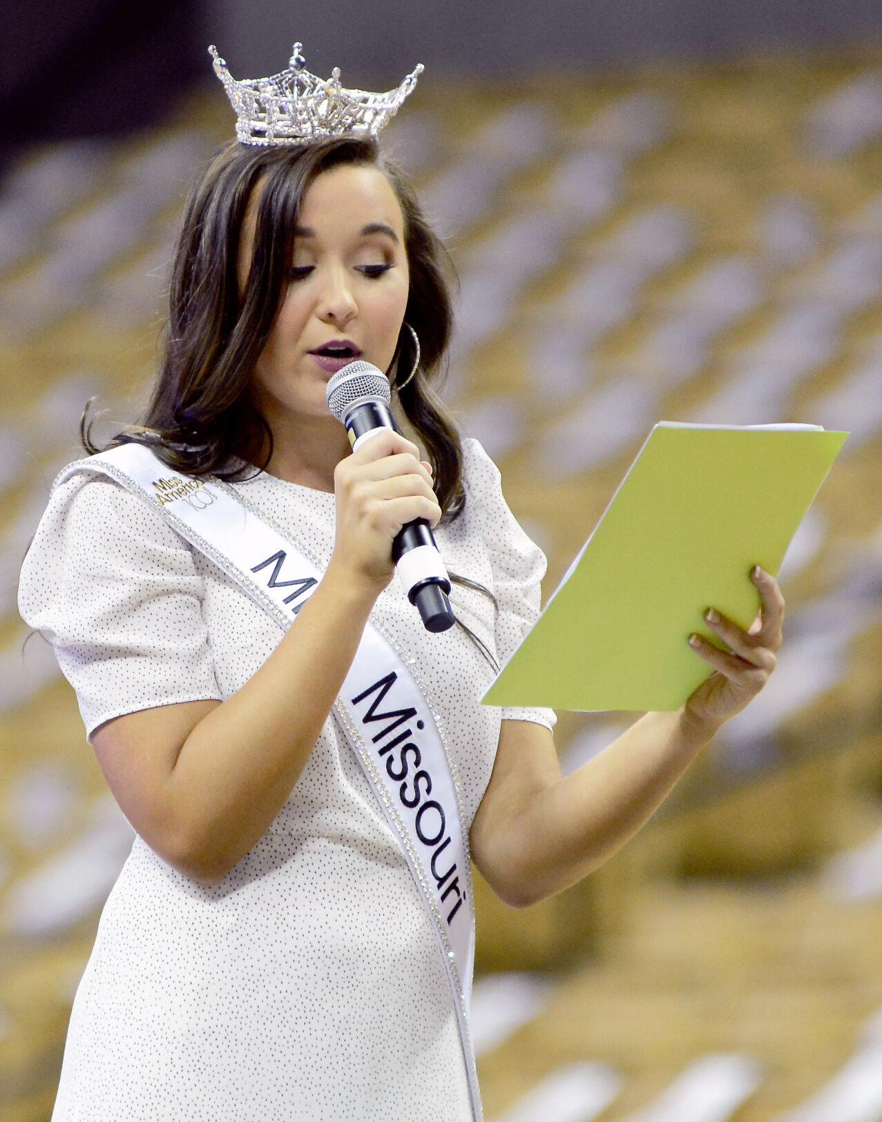 Callie Cox talks to the athletes